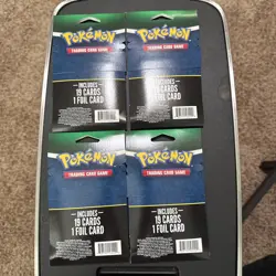 Pokemon Umbreon TCG VMAX Walmart Exclusive 4 Packs Sealed 20 Cards (1 Foil) - Image 2