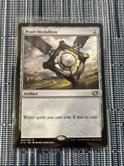Pearl Medallion - Commander 2014 - NM - MTG - Image 1