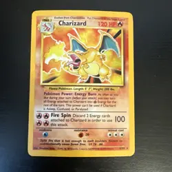 Pokemon Charizard Holo Rare 4/102 Base Set 1995 - Image 1