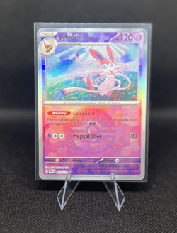 Pokemon Sylveon (Poke Ball Pattern) Rare SV: Prismatic Evolutions 040/131 NM! - Image 1