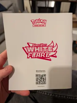 Pokemon White Flare TCG Player's Guide Book - ETB fresh, rare and unused! - Image 2