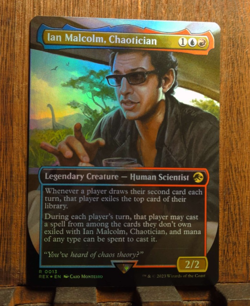 MTG Ian Malcolm, Chaotician ( FOIL Borderless) Universes Beyond: Jurassic World - Image 1