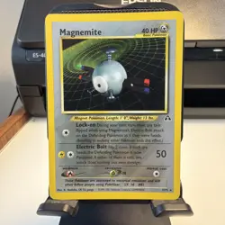 Magnemite 7/75 Holo Rare Neo Discovery Pokemon English WOTC LP- - Image 1