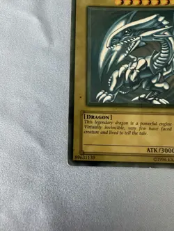YuGiOh Blue Eyes White Dragon SDK-001 Max Faded Misprint Ultra Rare - Image 3