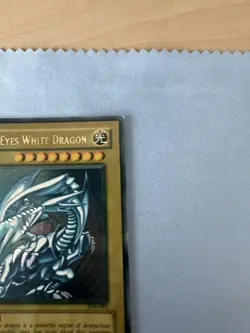 YuGiOh Blue Eyes White Dragon SDK-001 Max Faded Misprint Ultra Rare - Image 5
