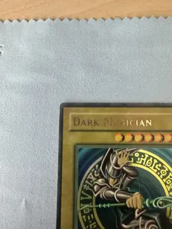 Dark Magician SDY-006 Starter Deck: Yugi Unlimited Fade HP - Image 4