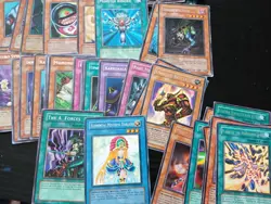 Vintage Yu-Gi-Oh TCG Card Lot of 140+ Rares Check Photos! Unlimited/1st Edition - Image 5