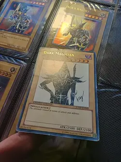 Yugioh! Dark Magician - JUMP-EN049 - Ultra Rare - Limited Edition - Image 2