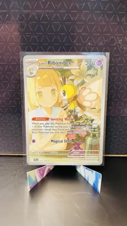 Pokemon TCG Lillie's Ribombee 164/159 Sv09: Journey Together Holo 2025 - Image 1