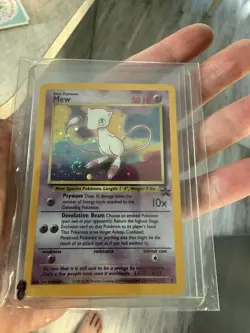 Pokemon Mew Holo 1999 Wizards of the Coast swirls 💫💫 NEAR MINT Black star ⭐ - Image 2