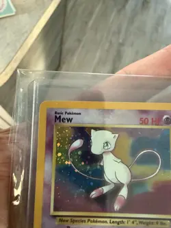 Pokemon Mew Holo 1999 Wizards of the Coast swirls 💫💫 NEAR MINT Black star ⭐ - Image 4
