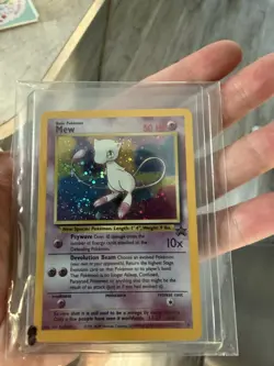 Pokemon Mew Holo 1999 Wizards of the Coast swirls 💫💫 NEAR MINT Black star ⭐ - Image 5