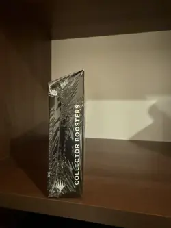 MTG: Final Fantasy Collector Booster Box - New & Sealed / slight rip on back - Image 3