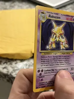 Pokemon TCG - Alakazam - 1/102 - Holo Unlimited Base Set Unlimited [Near Mint] - Image 2