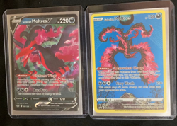Pokemon Galarian Moltres (Crown Zenith Tin) - SWSH & Galarian Moltres V - Image 1