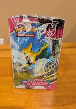 Pokemon TCG Sword & Shield Fusion Strike Booster Box Sealed - Image 4