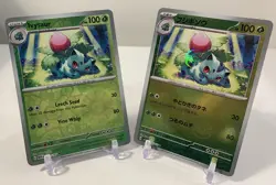 Ivysaur 002/165 Uncommon Reverse Holos English & Japanese NM/M - Pokemon TCG 151 - Image 1