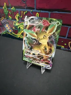Pokemon TCG Leafeon VMAX Ultra Rare Holo Card SWSH Evolving Skies 008/203 - Image 3