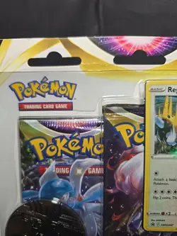 Pokemon TCG: Sword & Shield - Lost Origin Blister Pack - 3 Booster Packs 820650850608 - Image 5