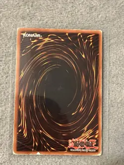 Yu-Gi-Oh Dark Magician SDY-006 Ultra Rare Card - Image 2