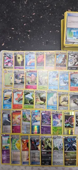 Midvintage pokemon card lot MP/DMG c,un, Rares, Holos 500+ - Image 2