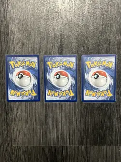 Pokemon Celebrations Mew Holo Rare 011/025 2021 Lot of 3 - Image 2