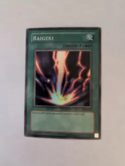 Raigeki LOB-053 YuGiOh Legend of Blue Eyes White Dragon LP - Image 1