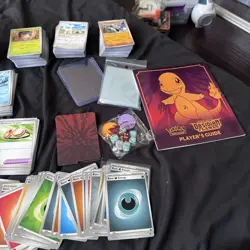 Pokemon TCG Bulk Card Lot 300+ cards Obsidian Flames + case + dice - Image 3
