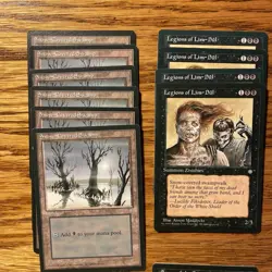 MTG: Vintage ‘95 Black Ice Age Lot - 6 Snow Covered Swamps And 15 Curated Cards - Image 2