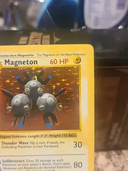 Pokemon TCG Magneton Base Set 9/102 Holo Shadowless Holo Rare - Image 3