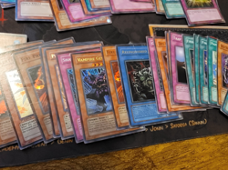 Yu-Gi-Oh! TCG Lot 700+ Common Some Rare and Holos Bulk Varying Condition - Image 3