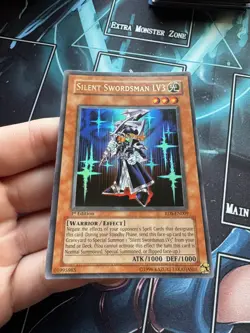 Yugioh! LP Silent Swordsman LV3 - RDS-EN009 - Ultra Rare - 1st Edition VLP - Image 1