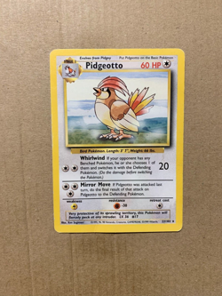 Pidgeotto 22/102 Base Set - Rare Pokemon Card - HP - Image 1