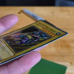 Konami Yu-Gi-Oh! Gaia The Fierce Knight LOB-EN006 Ultra Rare Unlimited 2300/2100 - Image 3