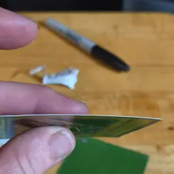 Konami Yu-Gi-Oh! Gaia The Fierce Knight LOB-EN006 Ultra Rare Unlimited 2300/2100 - Image 4