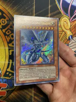 Blue-Eyes Shining Dragon RP02-EN096 Retro Pack 2 Unlimited ORIGINAL LP - Image 2