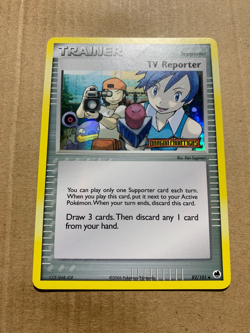 TV Reporter 82/101 EX Dragon Frontiers - Holo Stamped Pokemon Card - NM/M - Image 2