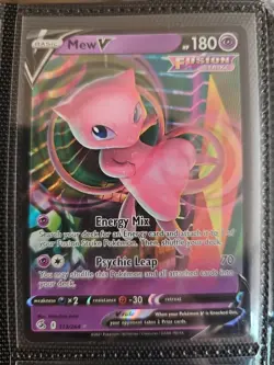 Pokemon TCG Mew V Fusion Strike 113/264 Holo Ultra Rare - Image 1
