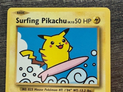 POKEMON NON HOLO SURFING PIKACHU 111/108 RARE EVOLUTIONS NEW ARCEUS SLEEVE LP-NM - Image 2