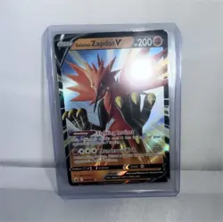 Pokemon Galarian Zapdos V Ultra Rare 080/198 Chilling Reign Full Art Holo - Image 1