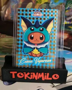 Let's Go Eevee Database Vaporeon Poncho Peru Card Gold - Image 1