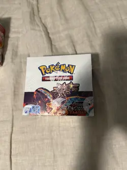 Pokemon TCG Scarlet & Violet - Obsidian Flames Booster Box - 36 Packs 820650863745 - Image 1