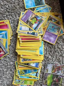 Pokemon TCG 100 cards from 2015 or older random lot - Image 3