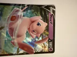 Mew V 069/189 Ultra Rare Darkness Ablaze Pokemon Card NM - Image 4