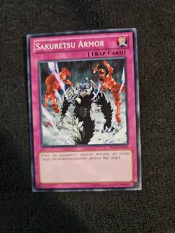 Sakuretsu Armor - SD10-EN033 - Common - Unlimited Edition x1 - Image 1