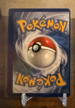 Pokemon - Brilliant Stars - Sawk #81 Error Misprint Alignment Dot - Image 2