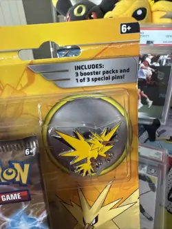 Zapdos | XY Triple Blister | 2016 | Pokemon TCG Legendary Birds | Siege/BREAK - Image 5