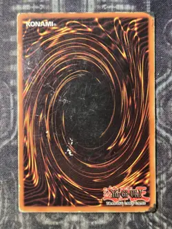 BLUE-EYES WHITE DRAGON - Ultra Rare Damaged SDK-001 Structure Deck Kaiba - Image 2
