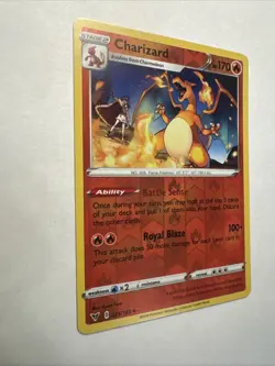 Pokemon Charizard 025/185 Vivid Voltage Sword & Shield - Image 5