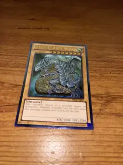 Blue Eyes White Dragon YSKR-EN001 Ultimate Rare Yu-Gi-Oh Card LP - Image 1